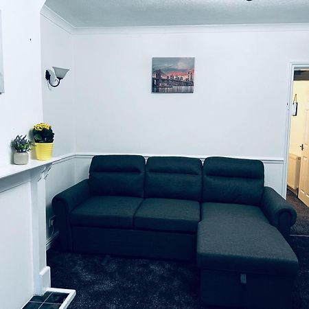 Holiday House Near Football Ground Nottingham Buitenkant foto
